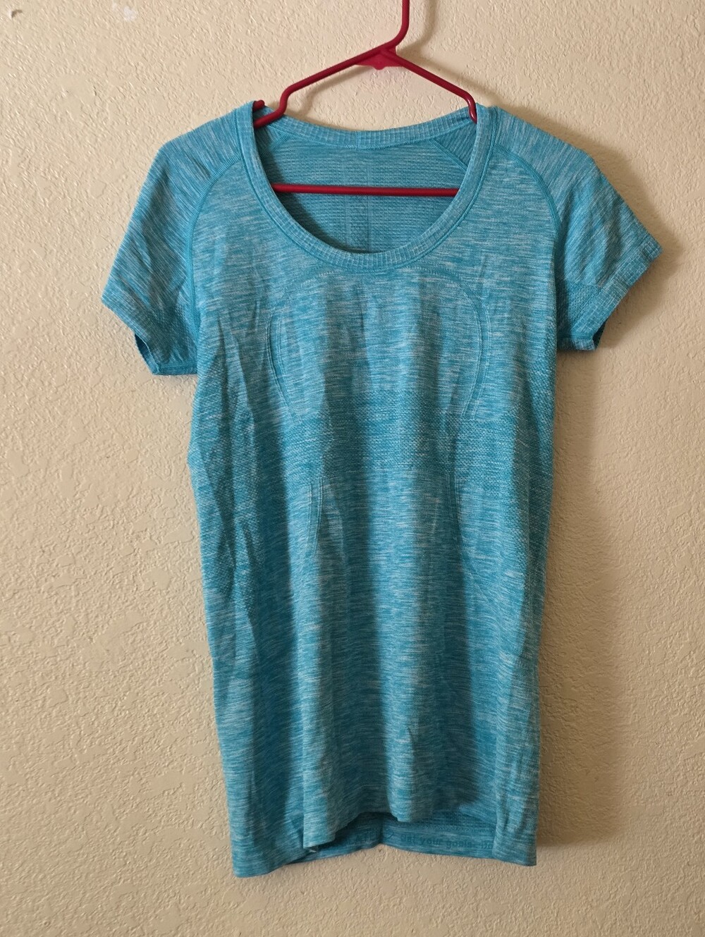 Lululemon Women’s Short Sleeve Scoop Neck Active Tee - Teal Size 10 Stretch.